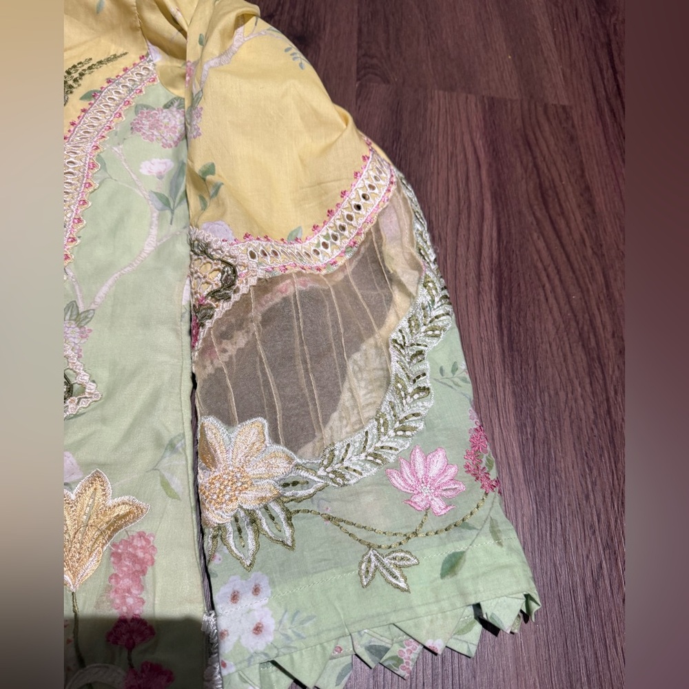 Floral Embroidered Long Sleeve Women’s Dress in Soft Yellow-Green - Picture 7 of 16